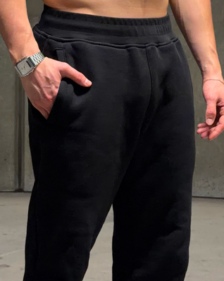 Essential Slim Jogger