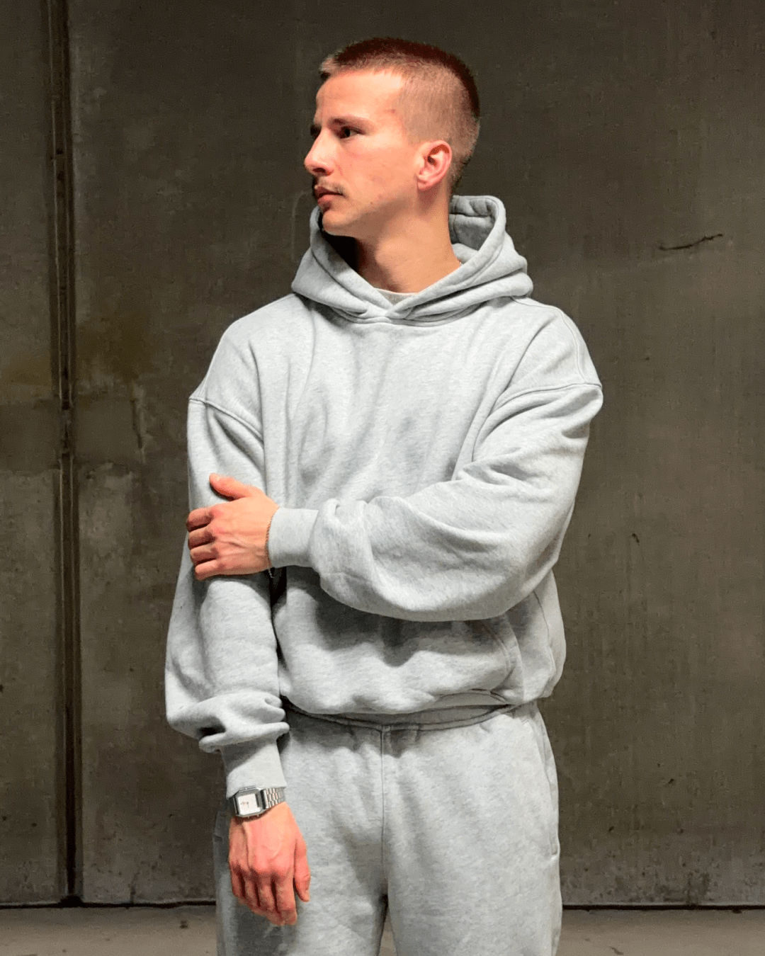 Essential Cropped Hoodie - 99999