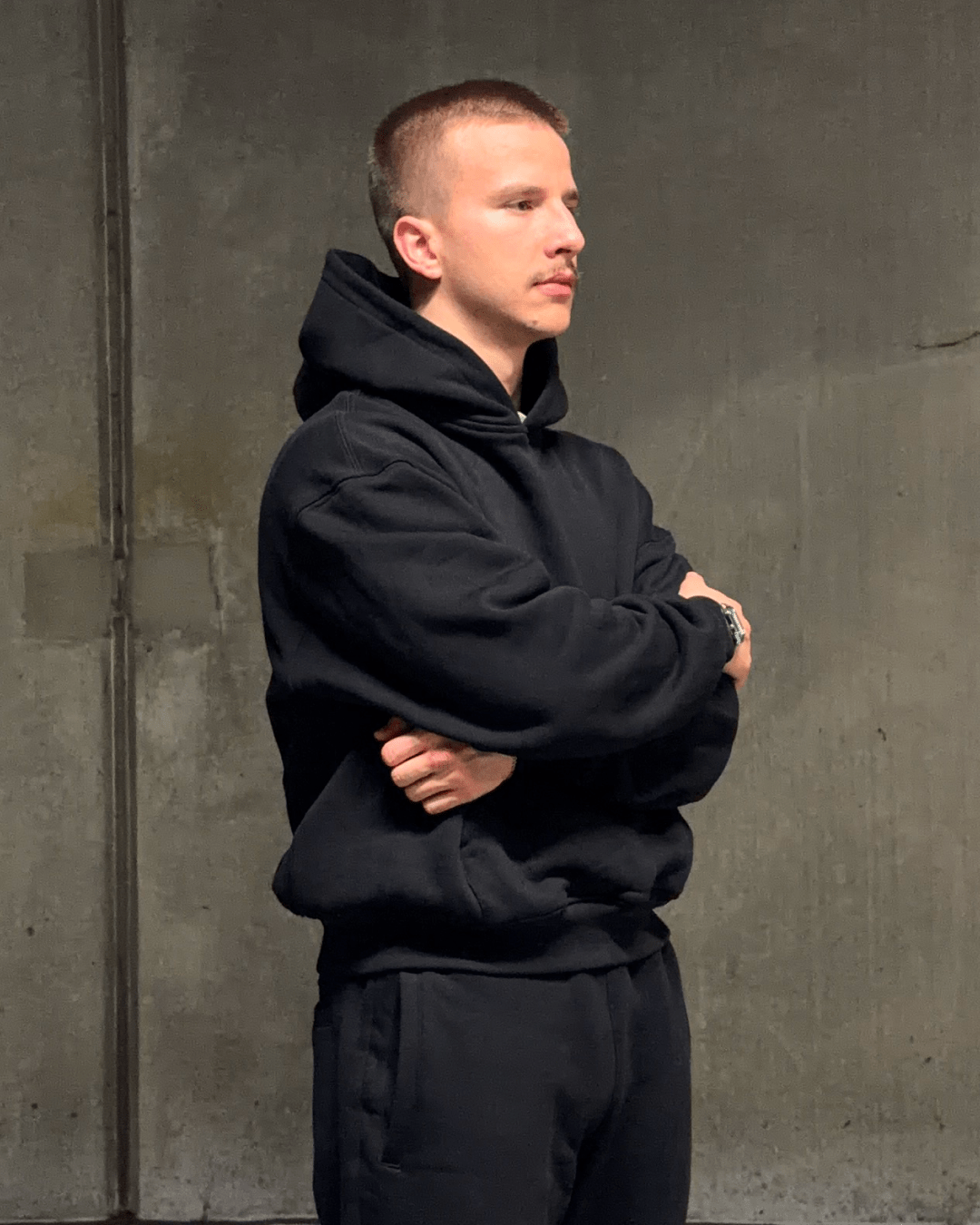 Essential Cropped Hoodie - 99999